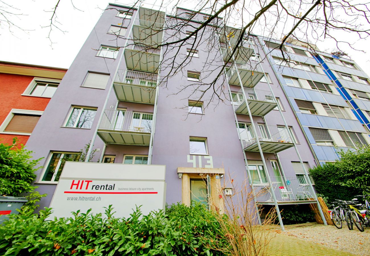 Ferienwohnung in Zürich - ZH Bordeaux - Letzigrund HITrental Apartment