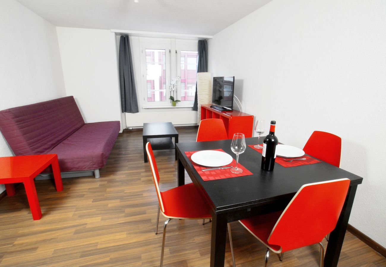 Ferienwohnung in Zürich - ZH Blueberry - Oerlikon HITrental Apartment