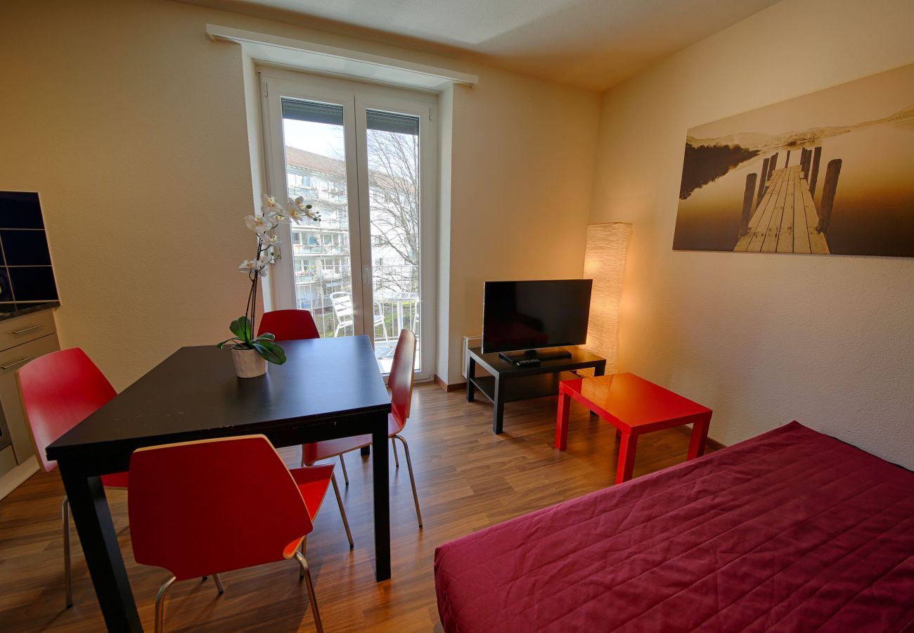 Ferienwohnung in Zürich - ZH Raspberry lll - Oerlikon HITrental Apartment