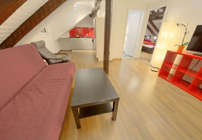 Ferienwohnung in Zürich - ZH Strawberry - Oerlikon HITrental Apartment