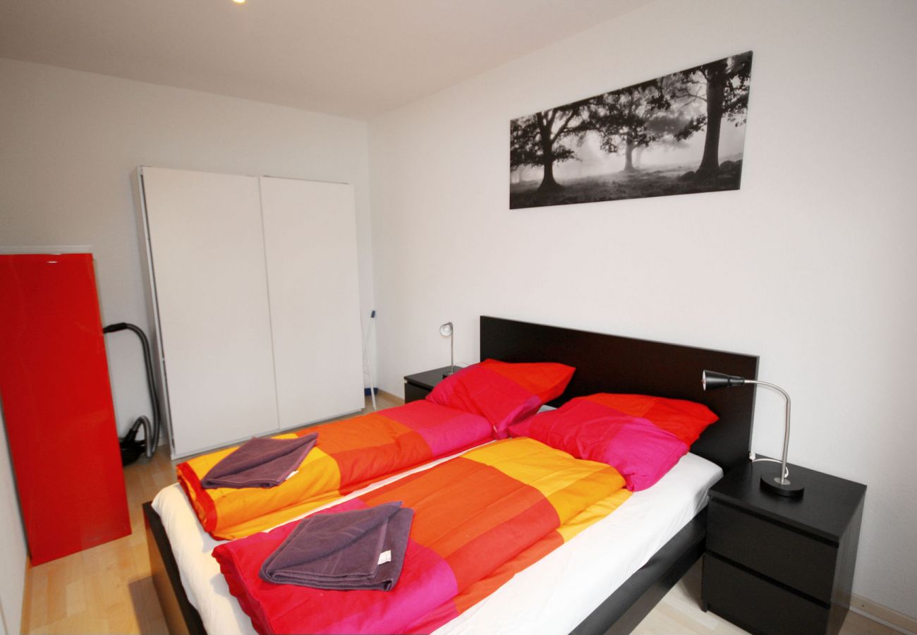 Ferienwohnung in Zürich - ZH Inler - Stauffacher HITrental Apartment