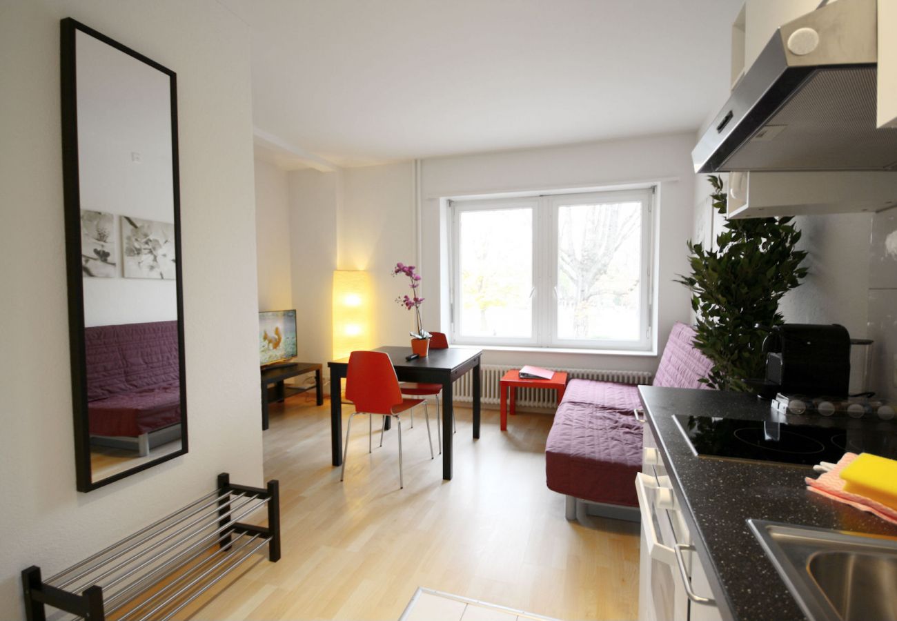 Ferienwohnung in Zürich - ZH Inler - Stauffacher HITrental Apartment