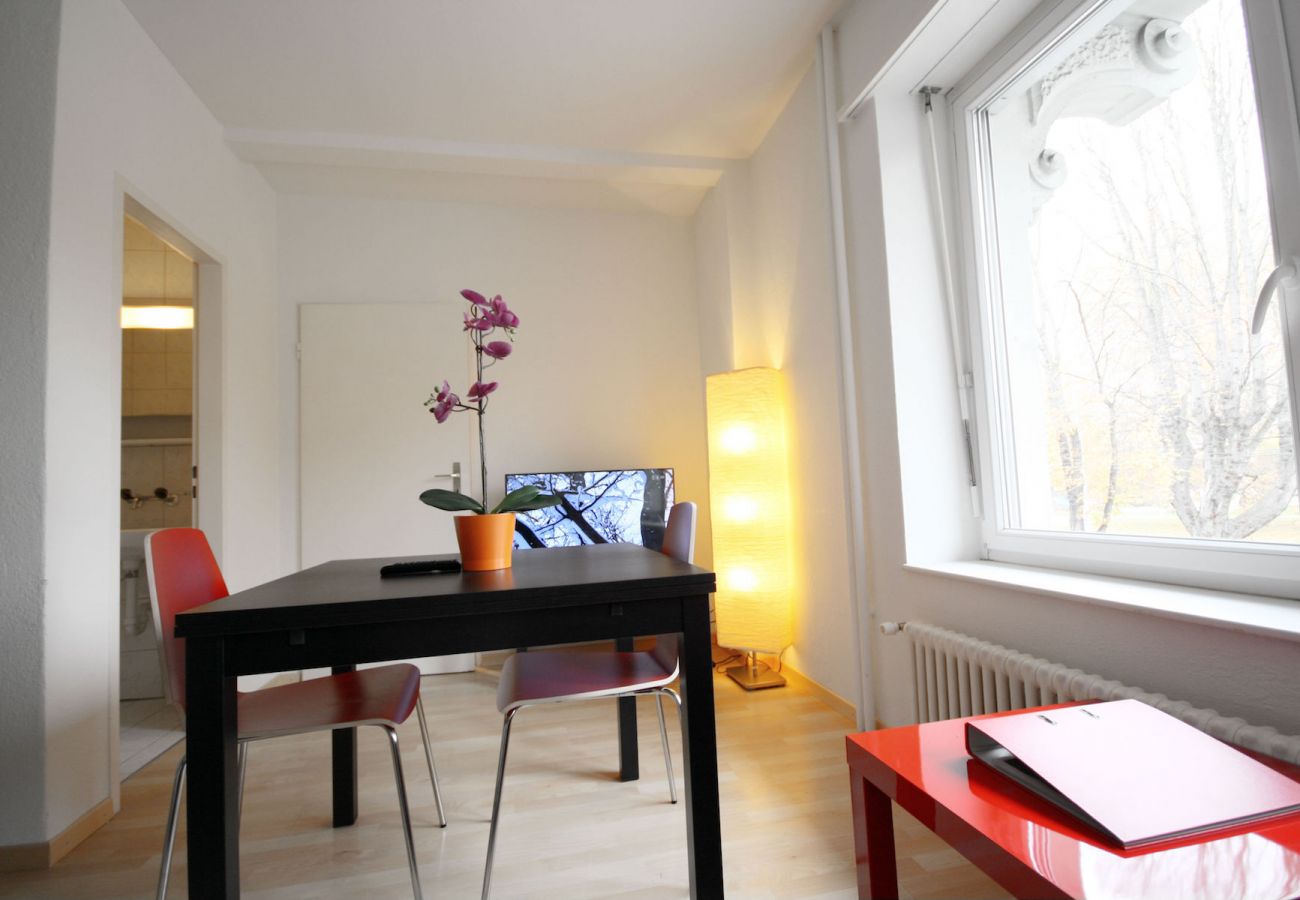 Ferienwohnung in Zürich - ZH Inler - Stauffacher HITrental Apartment