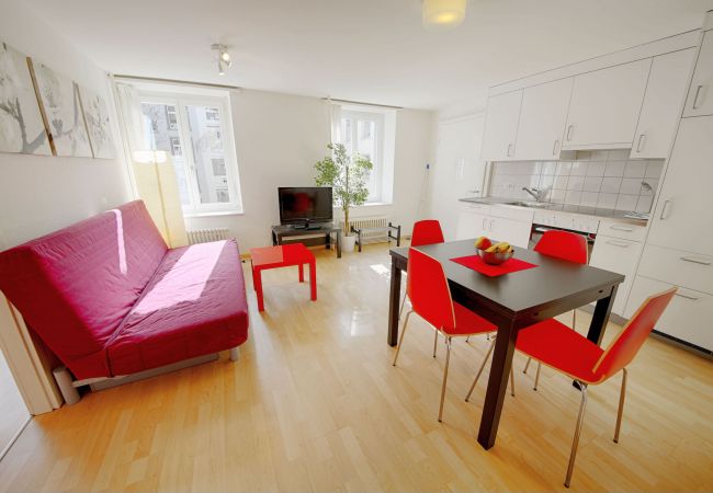 Ferienwohnung in Zürich - ZH Rodriguez - Stauffacher HITrental Apartment