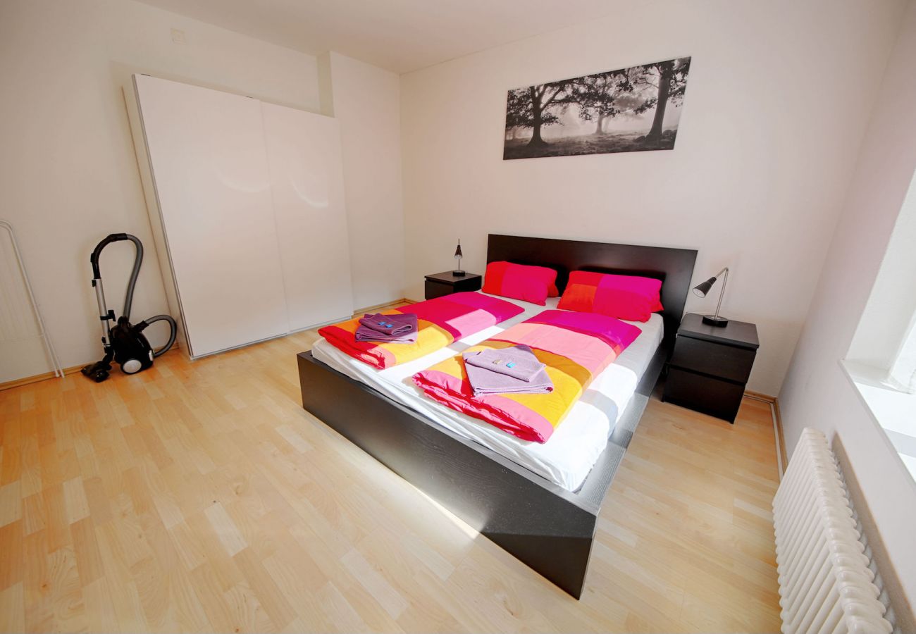 Ferienwohnung in Zürich - ZH Keita - Stauffacher HITrental Apartment