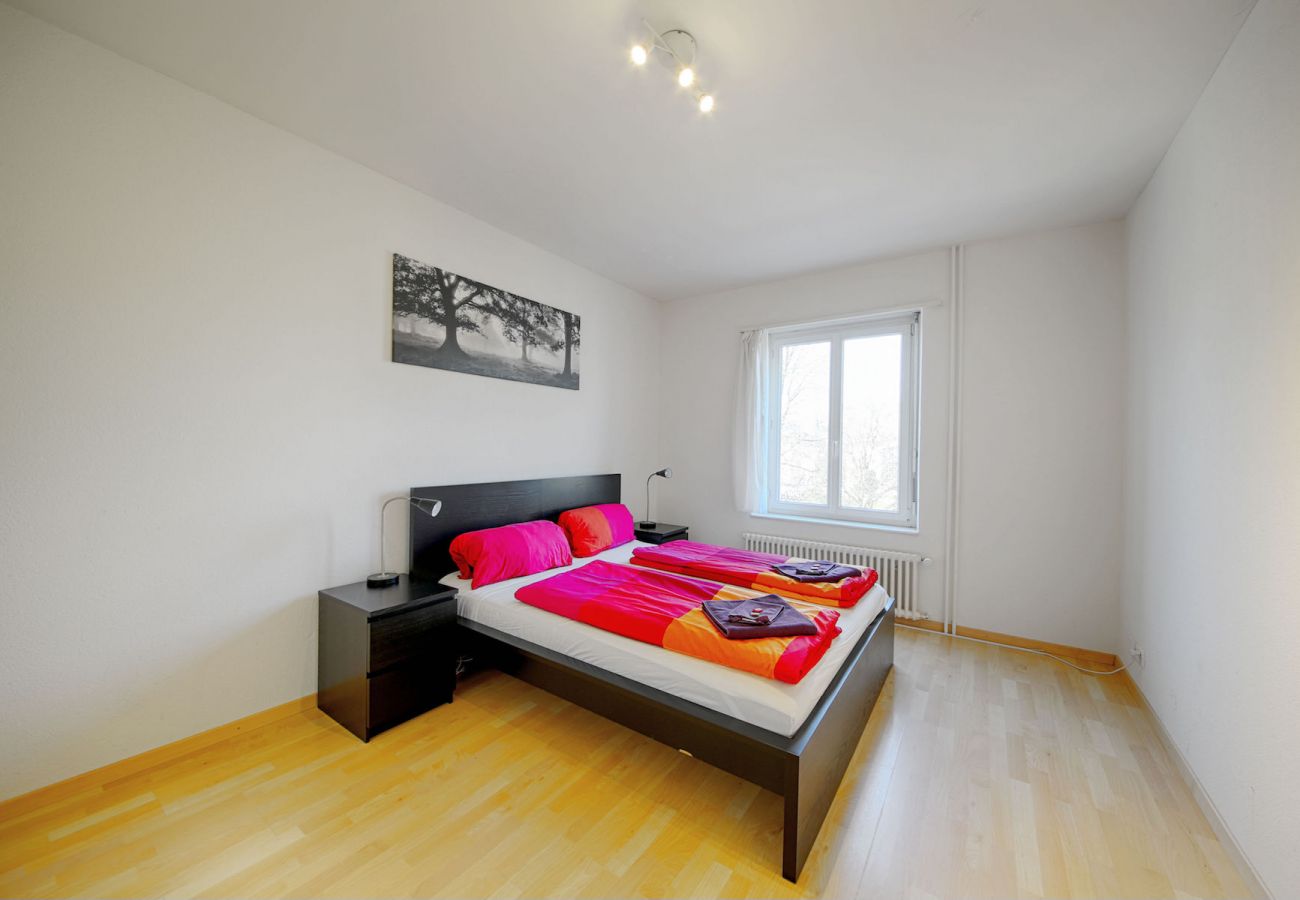 Ferienwohnung in Zürich - ZH Kuenzli - Stauffacher HITrental Apartment