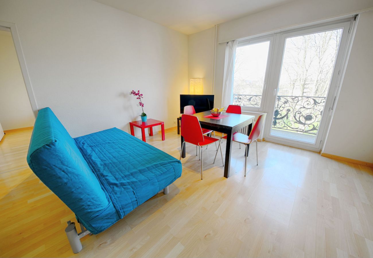 Ferienwohnung in Zürich - ZH Kuenzli - Stauffacher HITrental Apartment