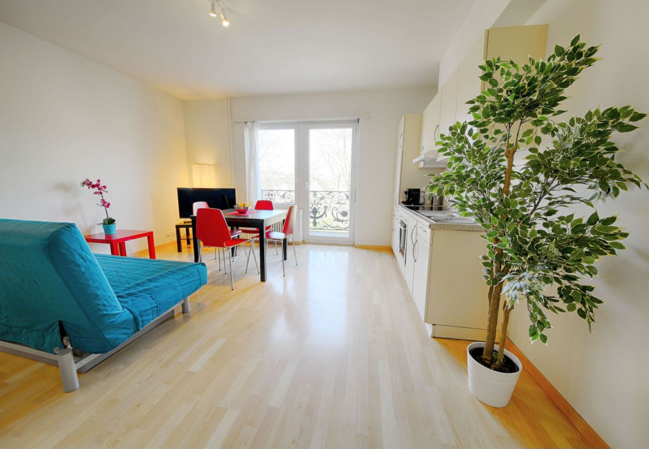 Ferienwohnung in Zürich - ZH Kuenzli - Stauffacher HITrental Apartment