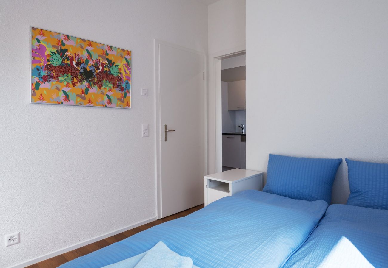 Ferienwohnung in Zürich - ZH Jaguar III - Altstetten HITrental Apartment