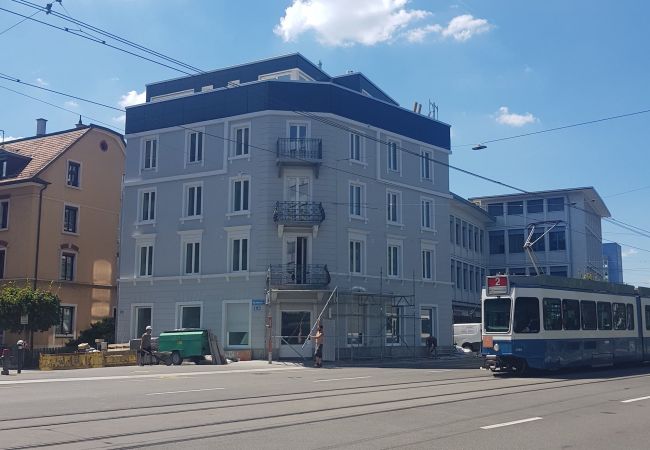 Ferienwohnung in Zürich - ZH Lion - Altstetten HITrental Apartment