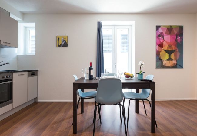 Ferienwohnung in Zürich - ZH Lion I - Altstetten HITrental Apartment