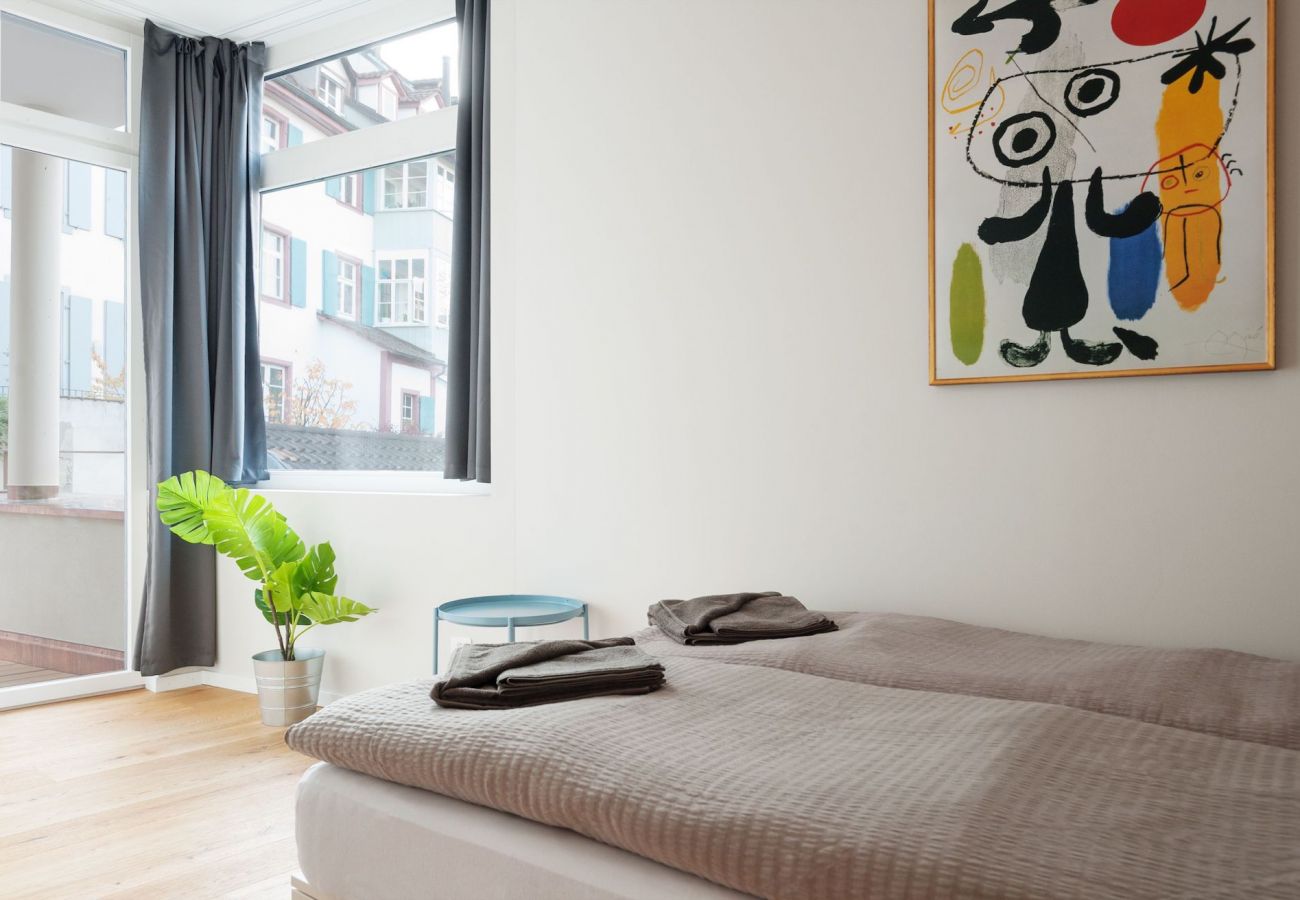Ferienwohnung in Basel - BS Miró I - Marktplatz HITrental Apartment