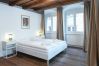 Ferienwohnung in Luzern - LU Emme 4 - HITrental Eisengasse Apartment