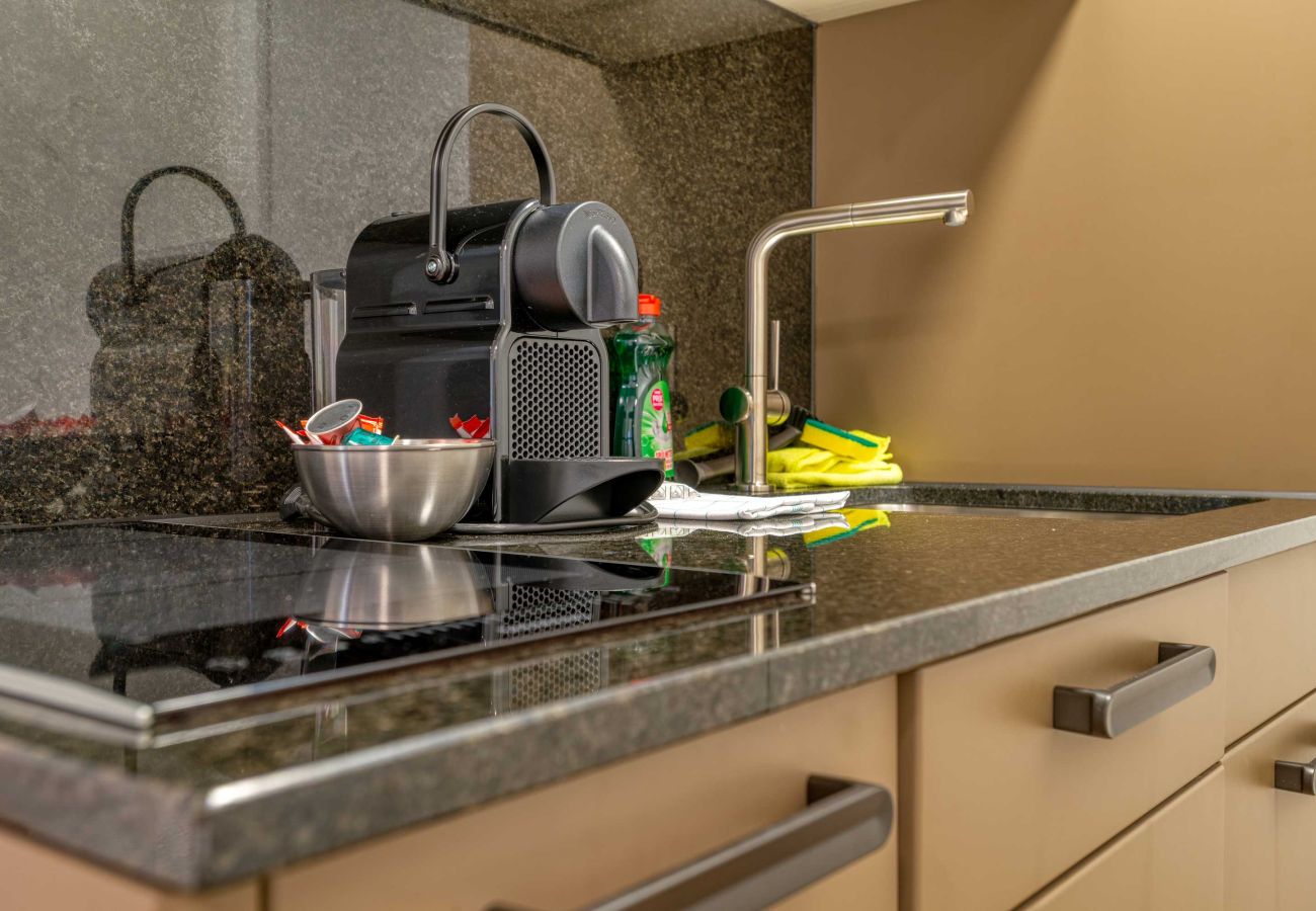 Ferienwohnung in Luzern - LU Reuss 2 - HITrental Eisengasse Apartment