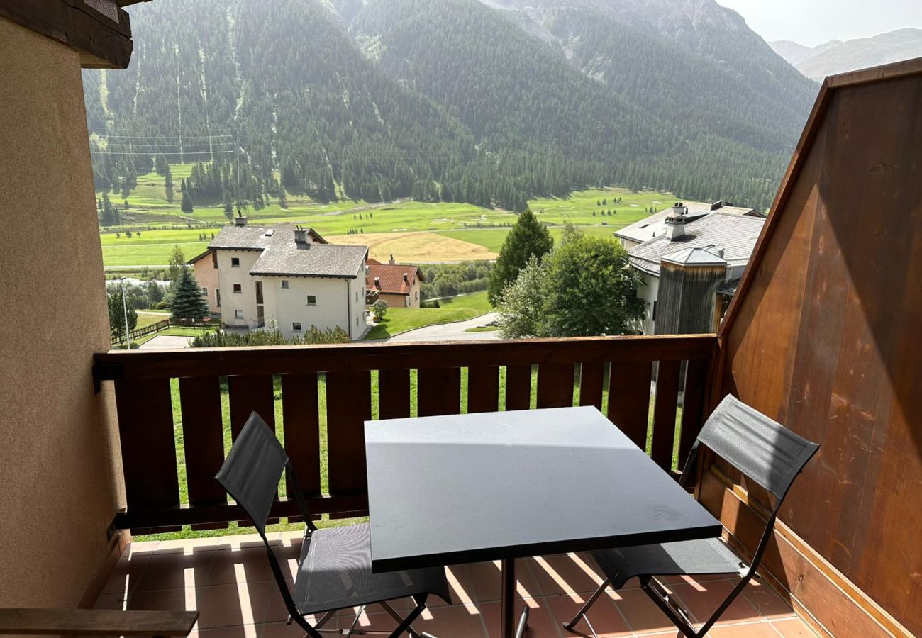 Ferienwohnung in Zuoz - EN Enzian - Engadin HITrental Apartment