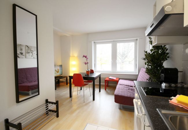  à Zürich - ZH DaCosta - Stauffacher HITrental Apartment