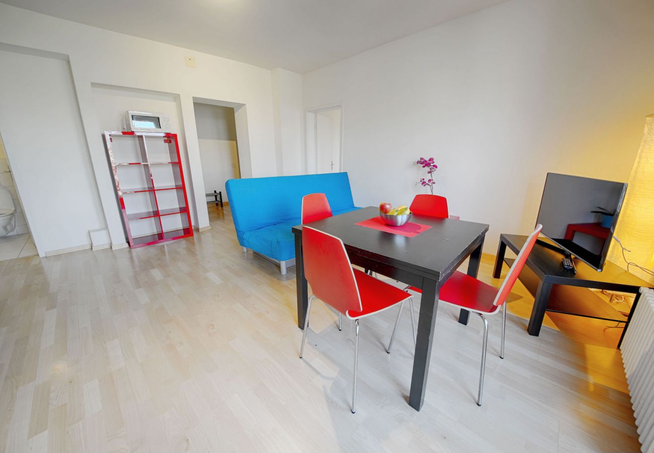Appartement à Zurich - ZH Botteron - Stauffacher HITrental Apartment