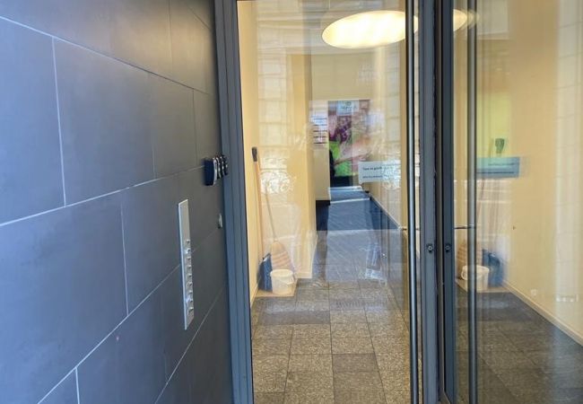 Studio à Basel - BS Warhol I - Town Hall HITrental Apartments Studio à Basel - BS Warhol I - Town Hall HITrental Apartments