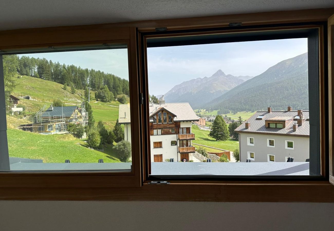 Appartement à Zuoz - EN Enzian - Engadin HITrental Apartment
