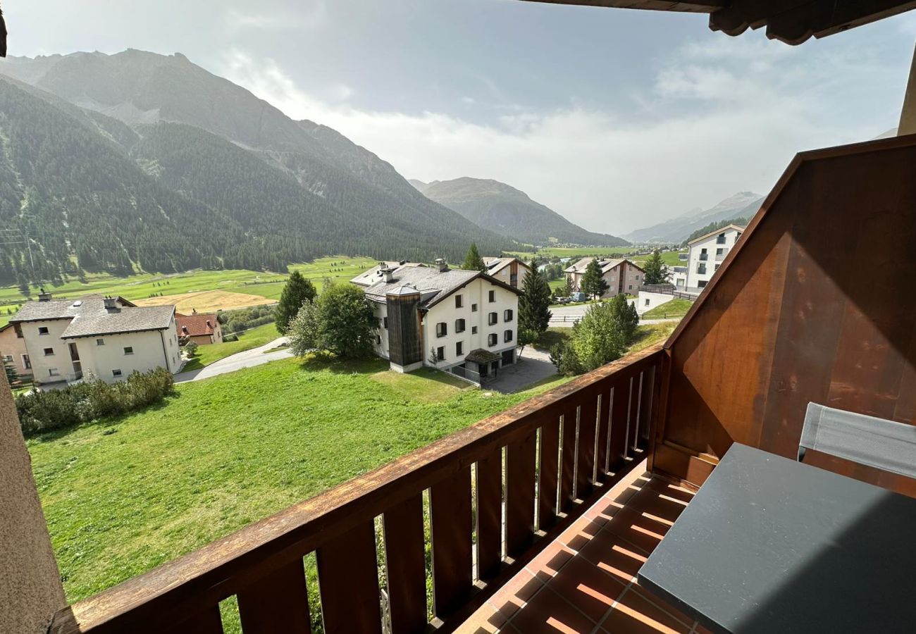 Appartement à Zuoz - EN Enzian - Engadin HITrental Apartment