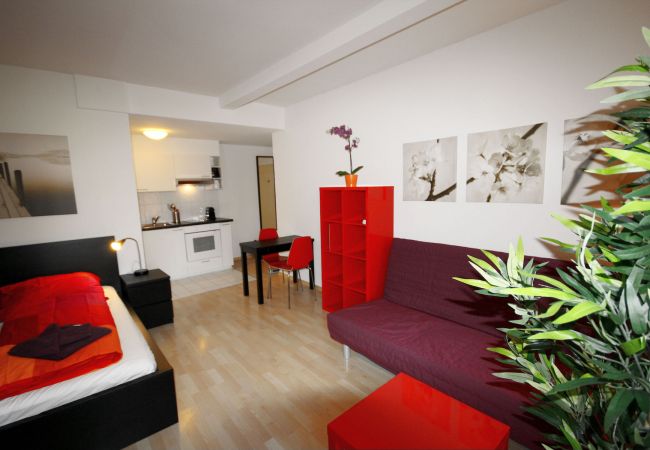  a Zürich - ZH Bartlett - Stauffacher HITrental Apartment