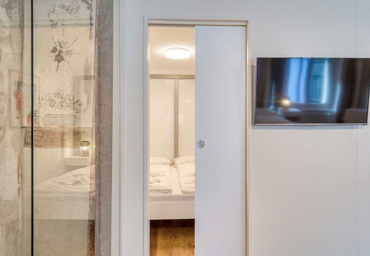 Appartamento a Luzern - LU Reuss 3 - HITrental Eisengasse Apartment