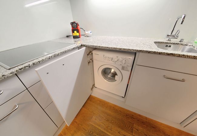 Apartament w Zürich - ZH Maisonette 4 - HITrental Schmidgasse Apartment Apartament w Zürich - ZH Maisonette 4 - HITrental Schmidgasse Apartment