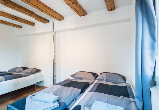 Apartament w Zürich - ZH Maisonette 4 - HITrental Schmidgasse Apartment Apartament w Zürich - ZH Maisonette 4 - HITrental Schmidgasse Apartment
