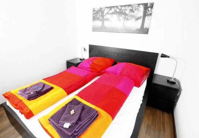  w Zurich - ZH Blueberry l - Oerlikon HITrental Apartment