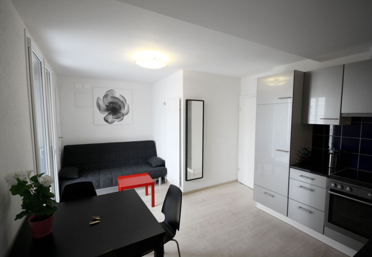 Apartamento em Zurique - ZH Coral - Letzigrund HITrental Apartment