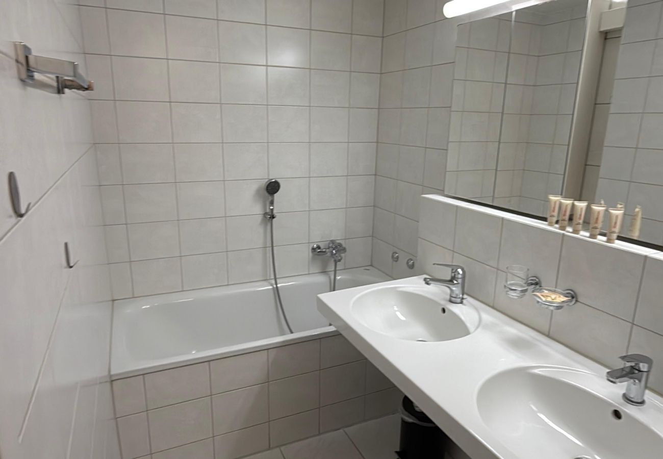 Apartment in Zurich - ZH Kuenzli - Stauffacher HITrental Apartment