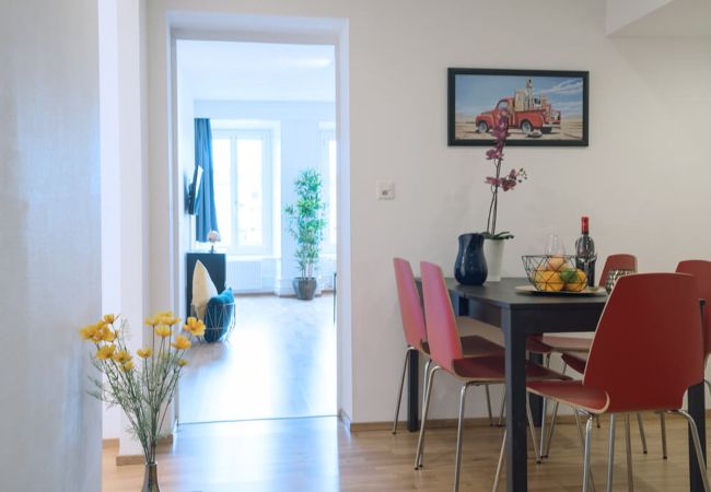Апартаменты на Luzern - LU Uranus l - Chapel Bridge HITrental Apartment Апартаменты на Luzern - LU Uranus l - Chapel Bridge HITrental Apartment