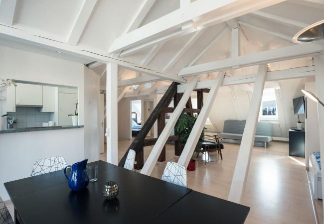 Апартаменты на Luzern - LU Sun IV - Chapel Bridge HITrental Apartment Апартаменты на Luzern - LU Sun IV - Chapel Bridge HITrental Apartment