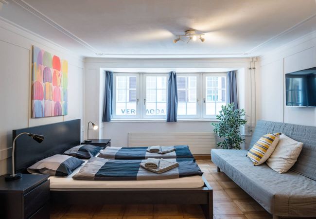  на Zürich - ZH Doerfli 1 - HITrental Apartment