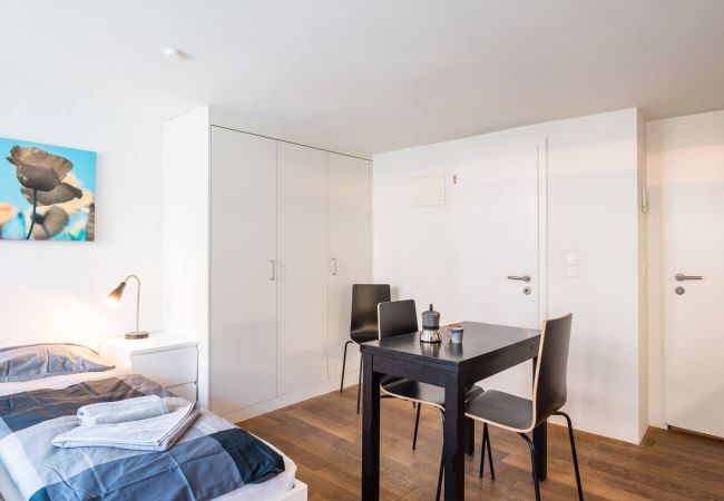 Квартира-студия на Zürich - ZH Gasse 3 - HITrental Schmidgasse Apartment Квартира-студия на Zürich - ZH Gasse 3 - HITrental Schmidgasse Apartment