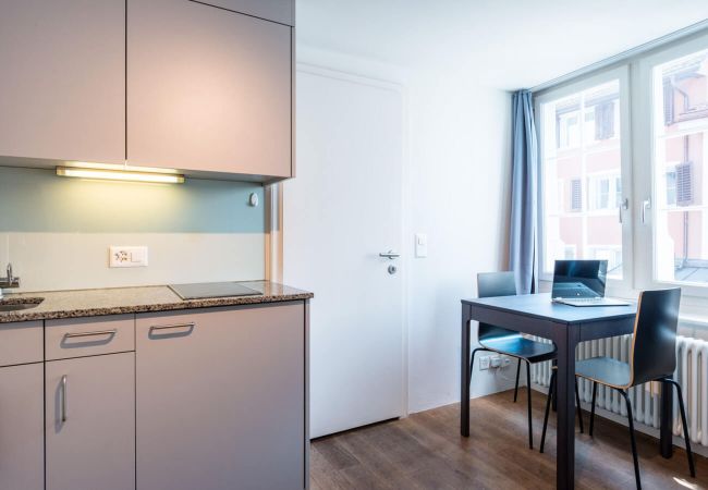 Квартира-студия на Zürich - ZH Hof 2 - HITrental Schmidgasse Apartment Квартира-студия на Zürich - ZH Hof 2 - HITrental Schmidgasse Apartment