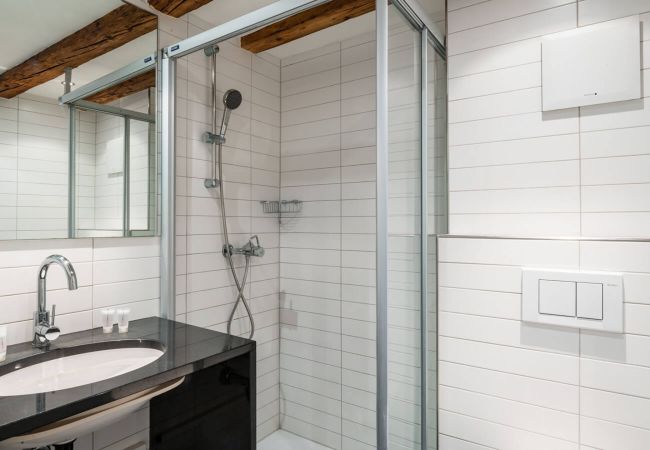 Апартаменты на Zürich - ZH Maisonette 4 - HITrental Schmidgasse Apartment Апартаменты на Zürich - ZH Maisonette 4 - HITrental Schmidgasse Apartment