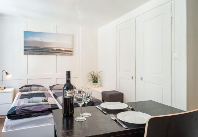 Квартира-студия на Zürich - ZH Gasse 2 – HITrental Schmidgasse Apartment Квартира-студия на Zürich - ZH Gasse 2 – HITrental Schmidgasse Apartment