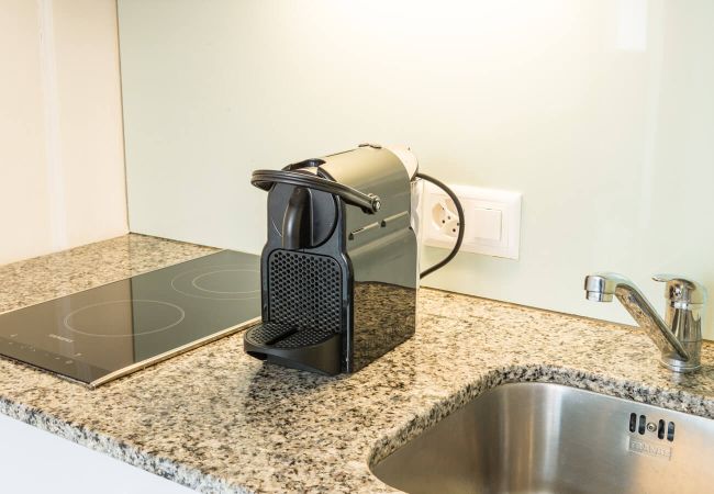 Квартира-студия на Zürich - ZH Hof 3 - HITrental Schmidgasse Apartment Квартира-студия на Zürich - ZH Hof 3 - HITrental Schmidgasse Apartment