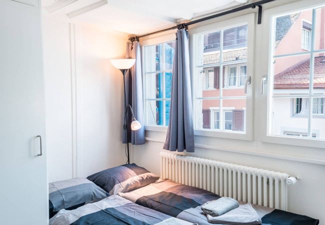Квартира-студия на Zürich - ZH Hof 3 - HITrental Schmidgasse Apartment Квартира-студия на Zürich - ZH Hof 3 - HITrental Schmidgasse Apartment