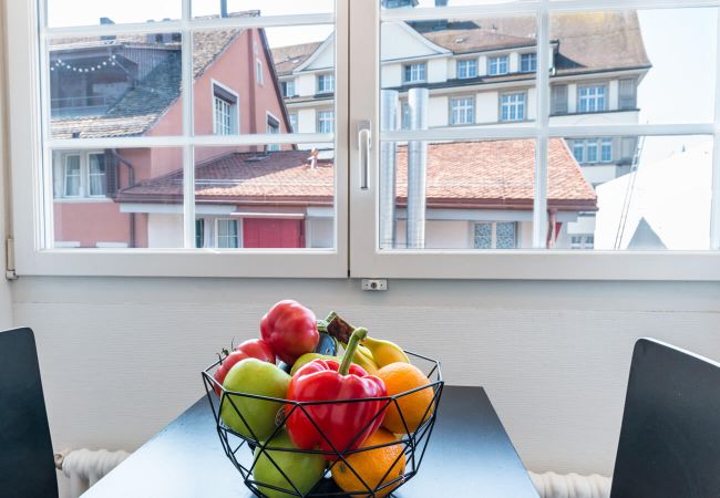 Квартира-студия на Zürich - ZH Hof 3 - HITrental Schmidgasse Apartment Квартира-студия на Zürich - ZH Hof 3 - HITrental Schmidgasse Apartment