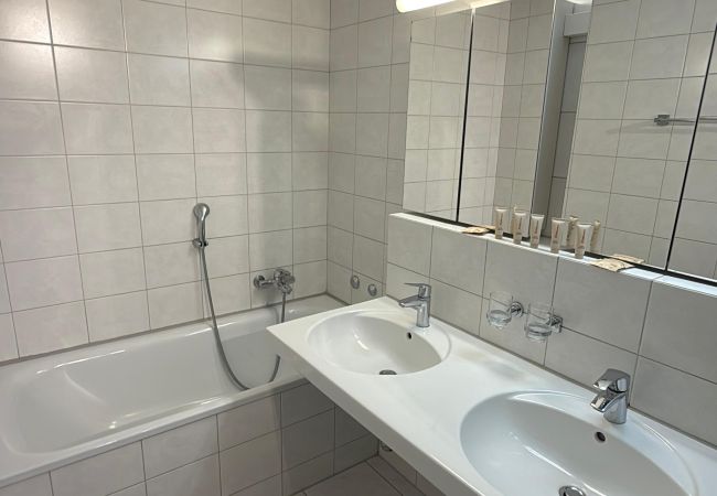 Апартаменты на Zurich - ZH Kuhn - Stauffacher HITrental Apartment Апартаменты на Zurich - ZH Kuhn - Stauffacher HITrental Apartment