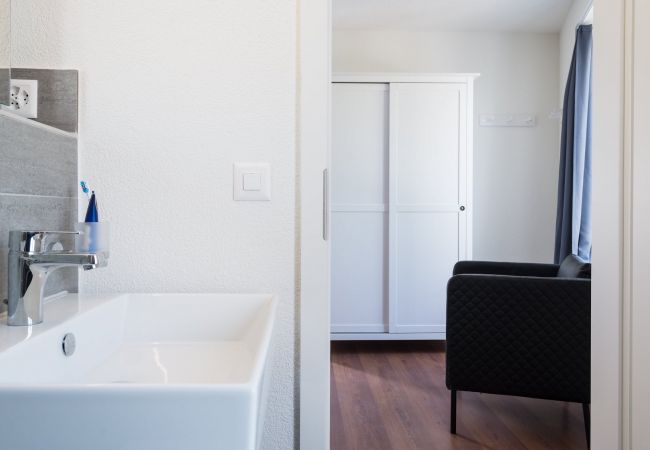 Апартаменты на Zurich - ZH Lion I - Altstetten HITrental Apartment Апартаменты на Zurich - ZH Lion I - Altstetten HITrental Apartment